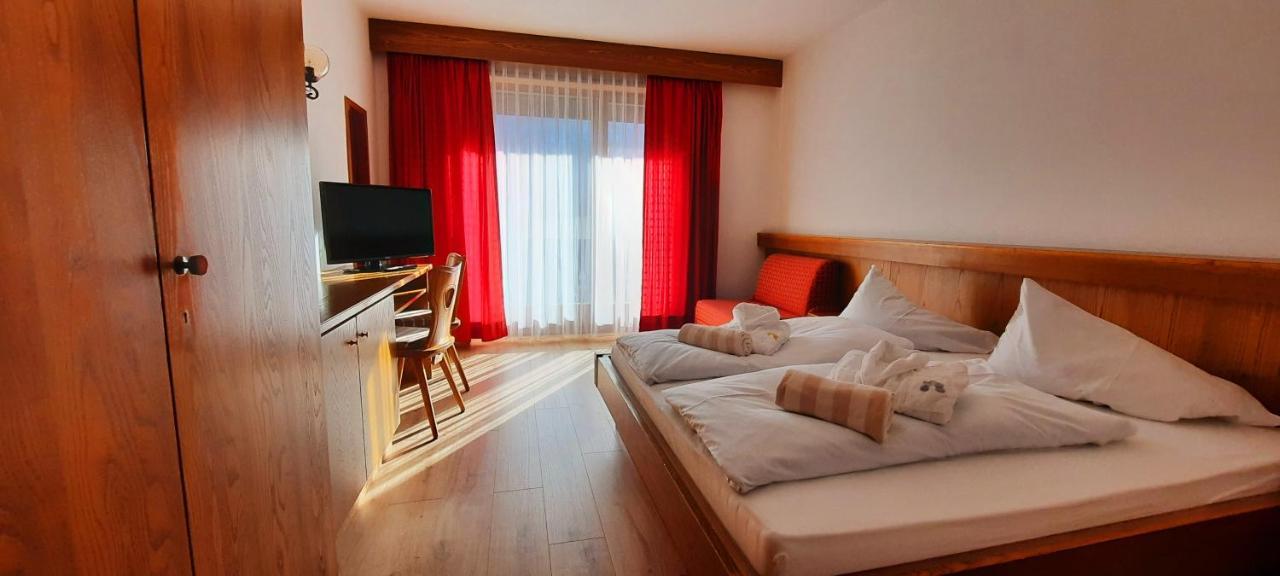 Smart Hotel Firn Madonna  Eksteriør billede