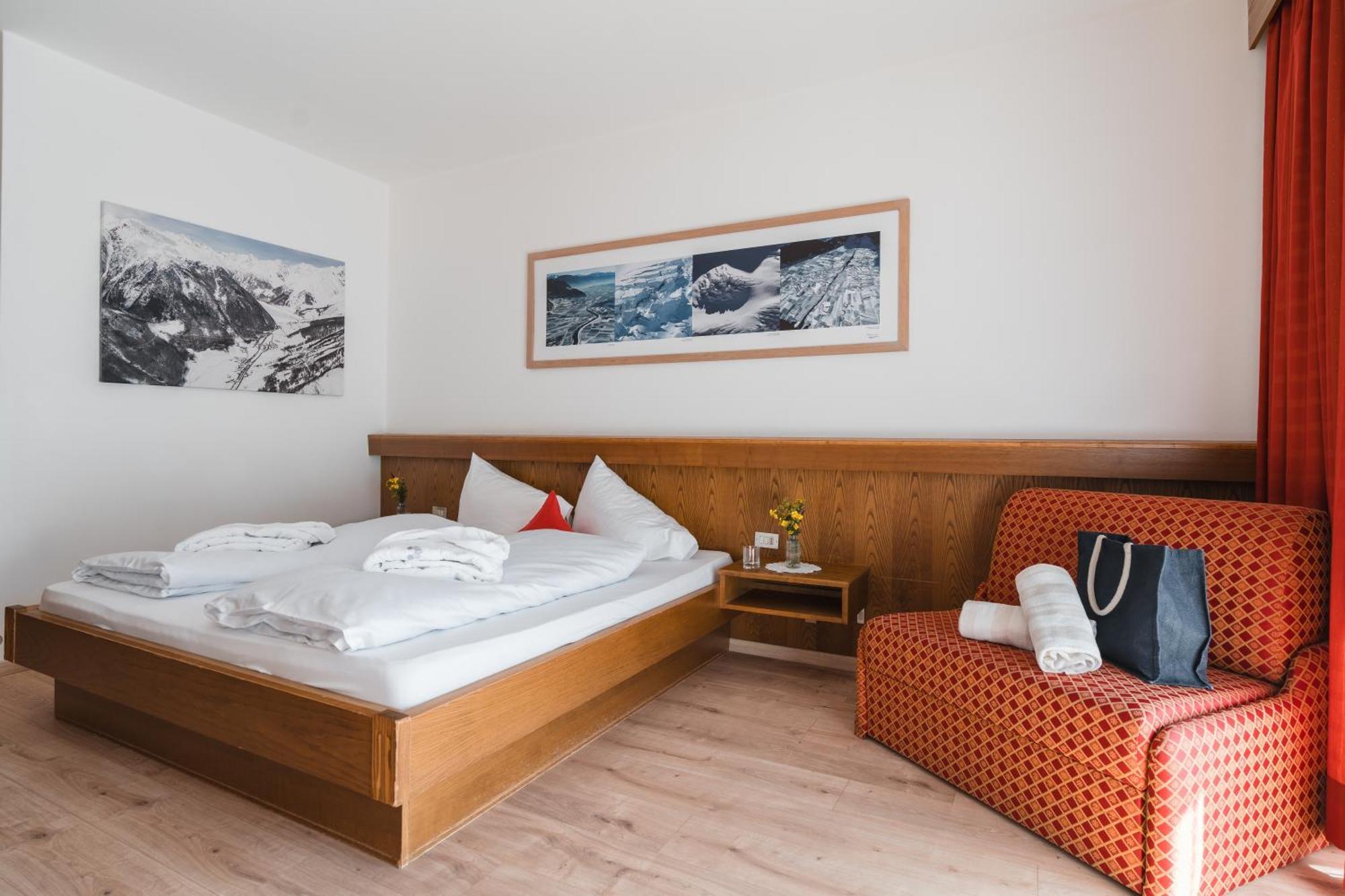 Smart Hotel Firn Madonna  Eksteriør billede